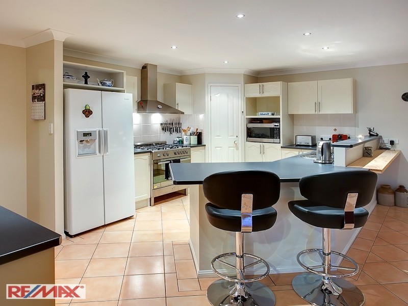 6 Greenside Place, Joyner QLD 4500