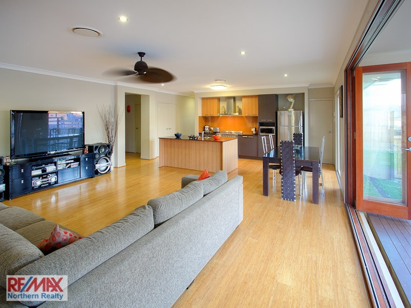 16 Corella Crescent, Warner QLD 4500