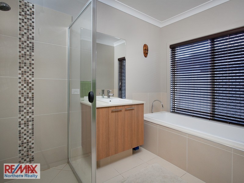 16 Corella Crescent, Warner QLD 4500