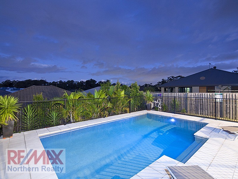 10 Bend Court, Eatons Hill QLD 4037