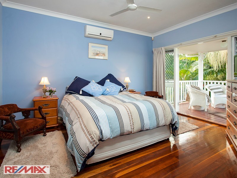 32 Peterson Place, Bridgeman Downs QLD 4035