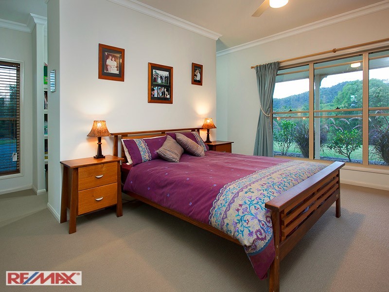12 Brownlow Court, Cashmere QLD 4500