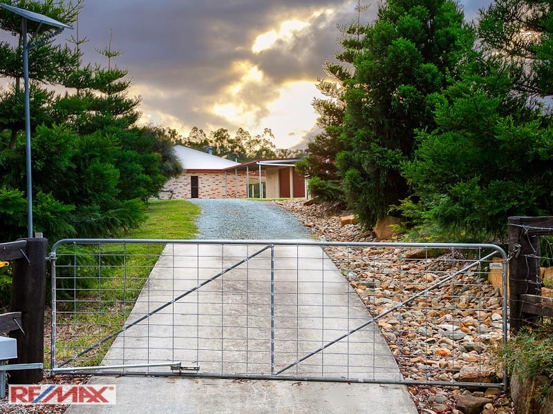12 Brownlow Court, Cashmere QLD 4500