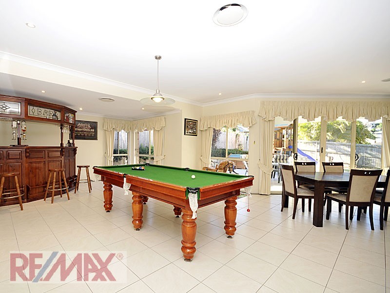 4 Starina Ct, Eatons Hill QLD 4037