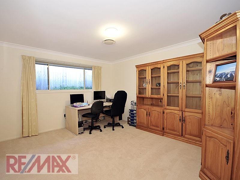 4 Starina Ct, Eatons Hill QLD 4037