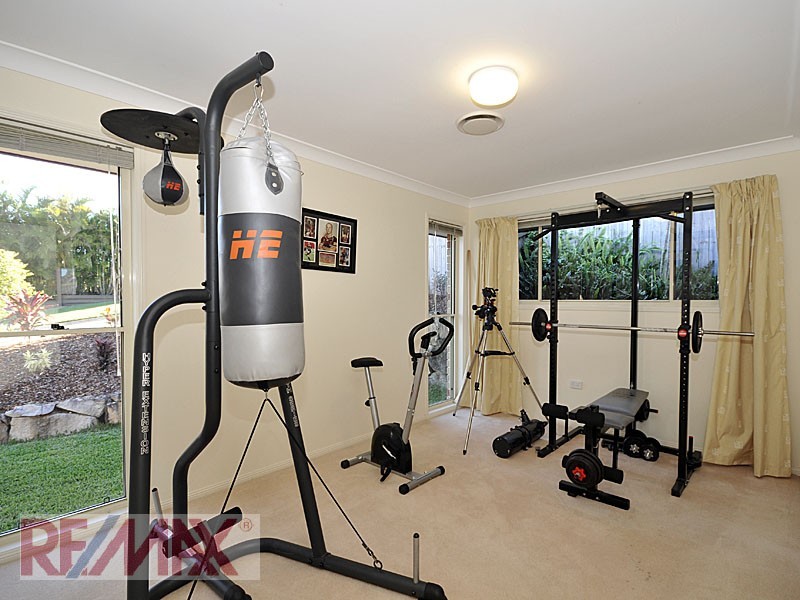 4 Starina Ct, Eatons Hill QLD 4037