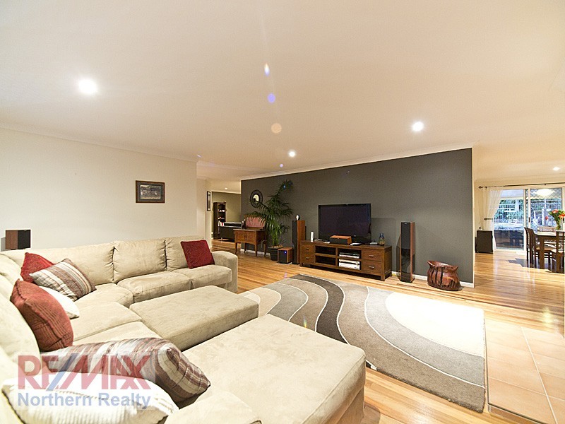 11 Lowan Street, Warner QLD 4500