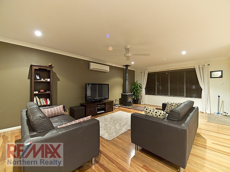 11 Lowan Street, Warner QLD 4500