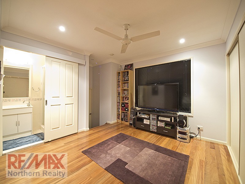 11 Lowan Street, Warner QLD 4500