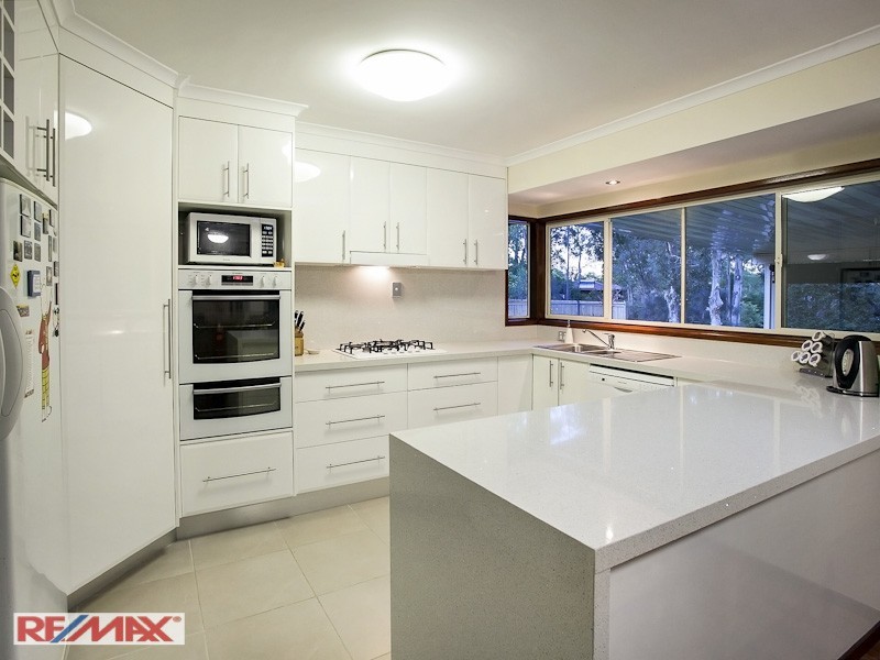 16 Boland Court, Eatons Hill QLD 4037