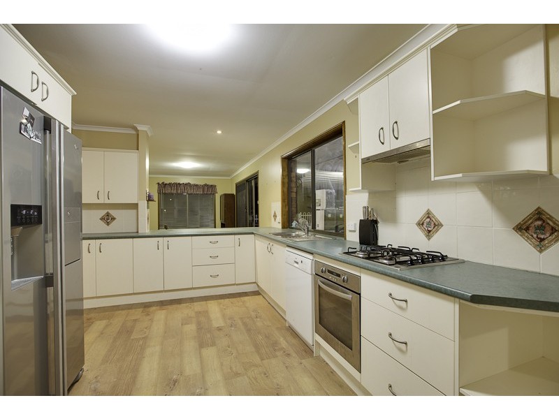 91 FRENCHS RD, Petrie QLD 4502