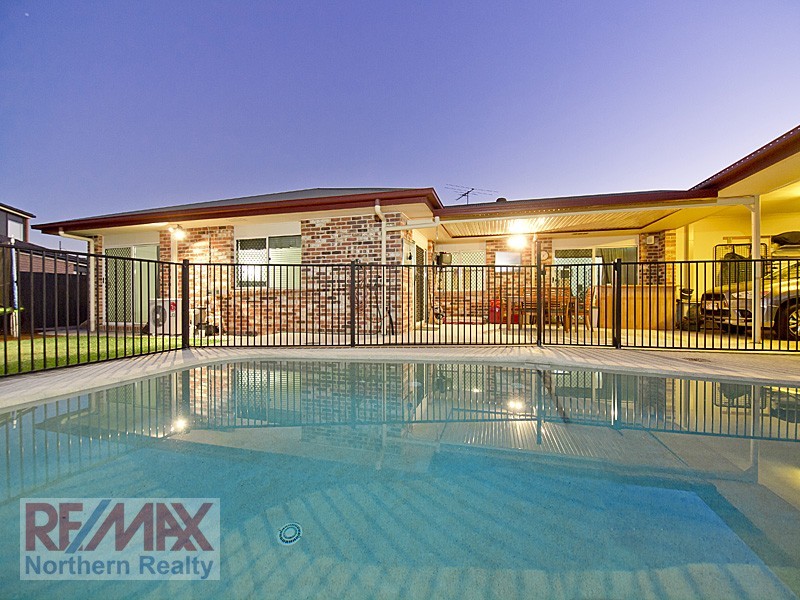 111 Saraband Dve, Eatons Hill QLD 4037