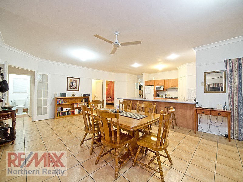 111 Saraband Dve, Eatons Hill QLD 4037