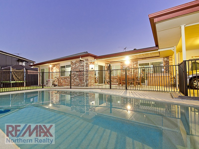 111 Saraband Dve, Eatons Hill QLD 4037