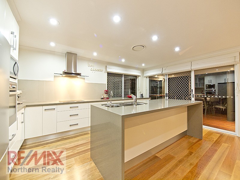 3 Dove Court, Albany Creek QLD 4035