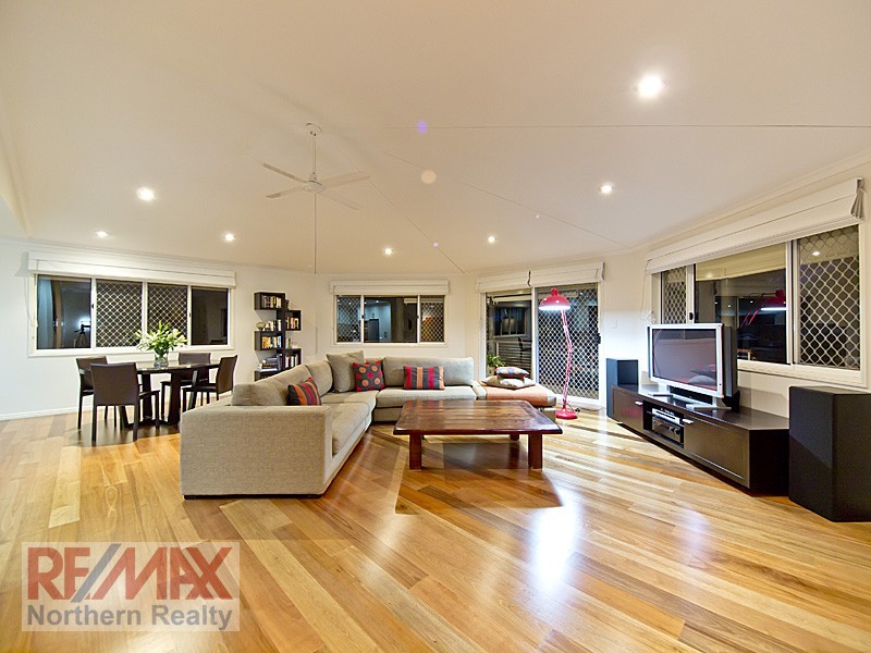 3 Dove Court, Albany Creek QLD 4035