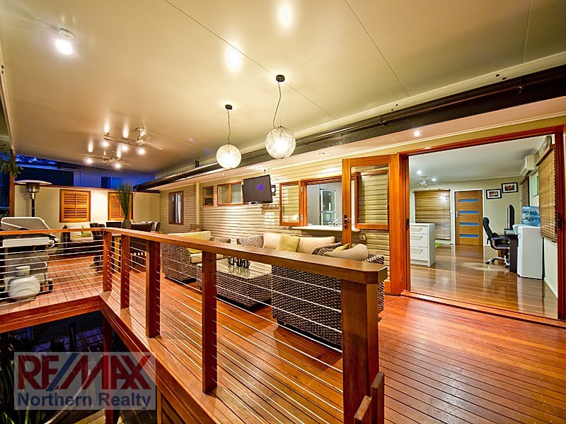 9 Doonside Pde, Brendale QLD 4500