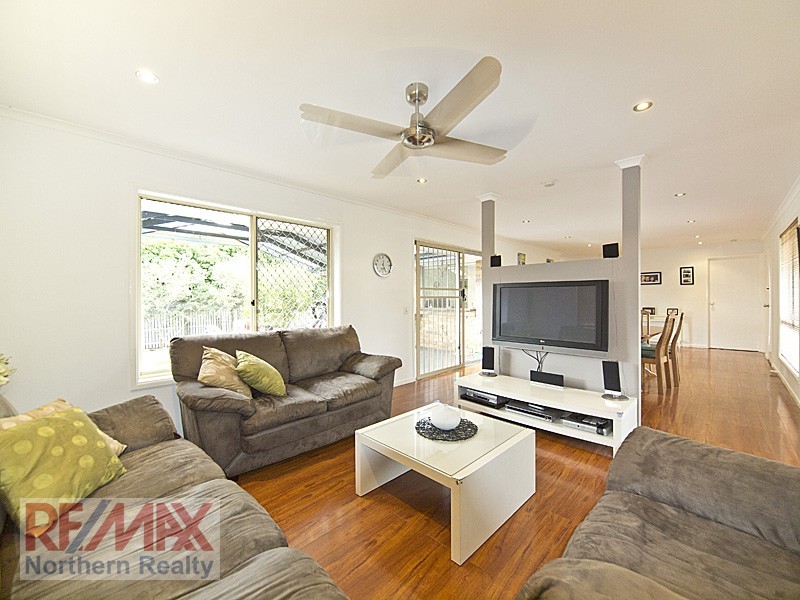 16 TANAGER STREET, Albany Creek QLD 4035