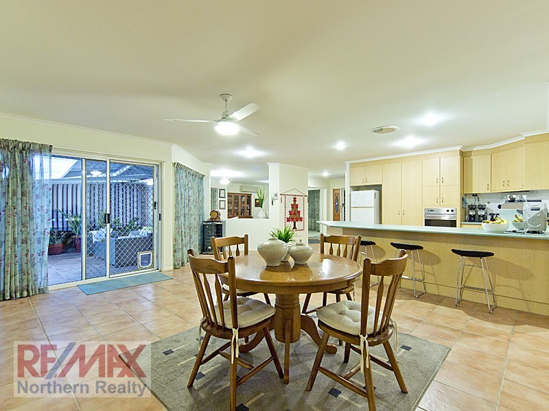 8 SILKYOAK WAY, Albany Creek QLD 4035