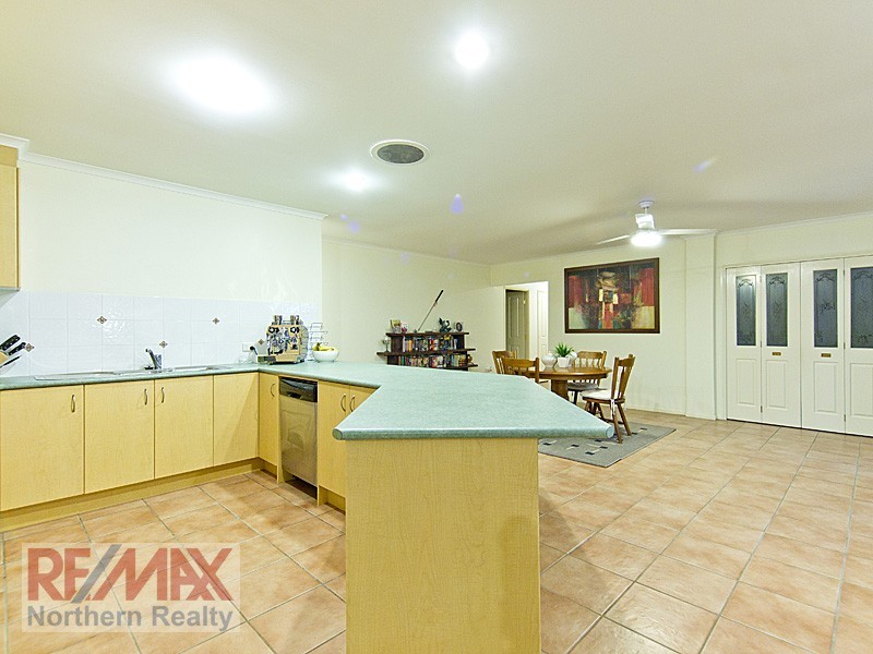 8 SILKYOAK WAY, Albany Creek QLD 4035