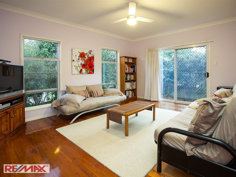 2 Tosca Street, Cashmere QLD 4500