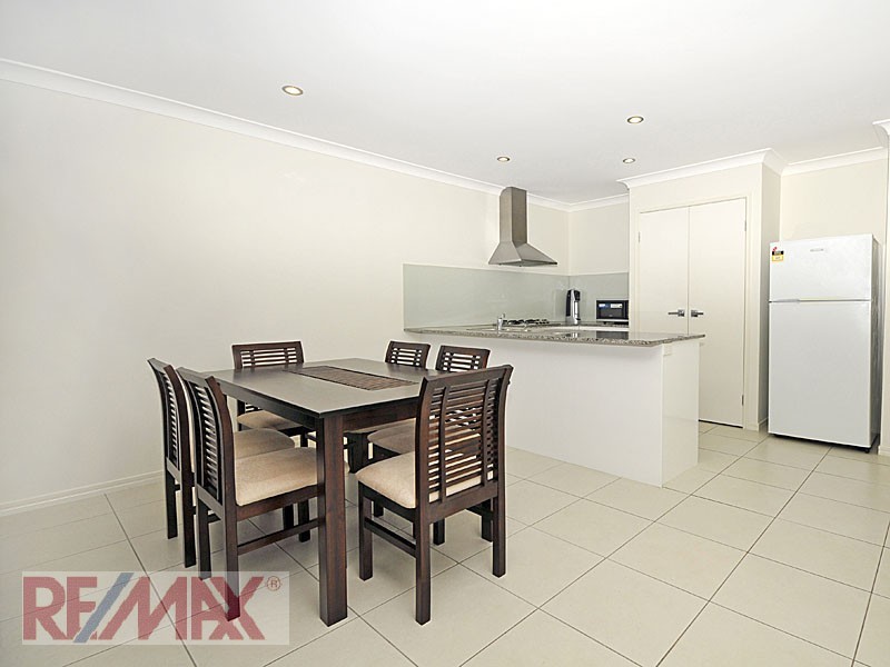 25 Homeland Cr, Warner QLD 4500
