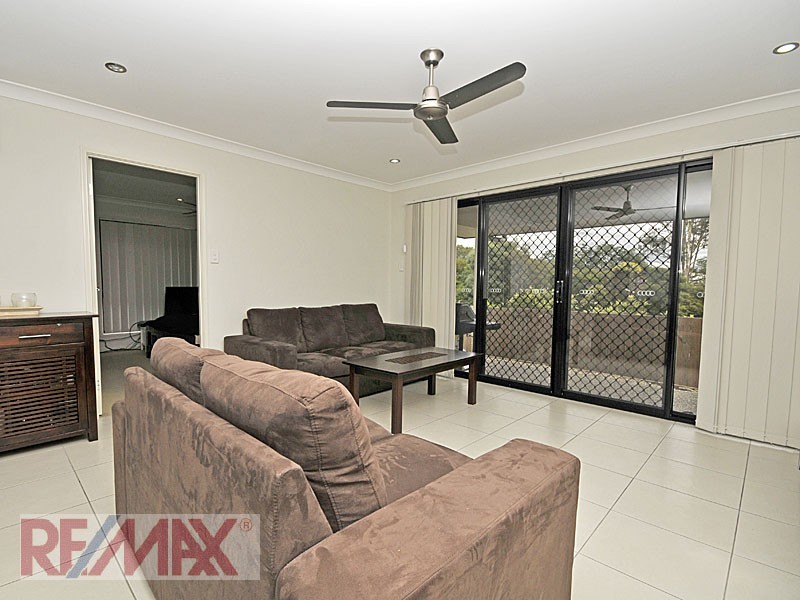 25 Homeland Cr, Warner QLD 4500