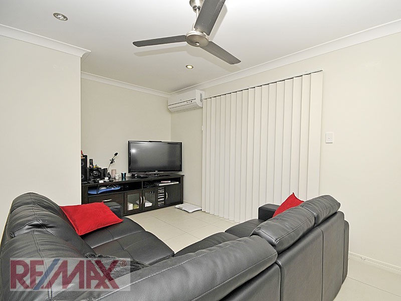 25 Homeland Cr, Warner QLD 4500