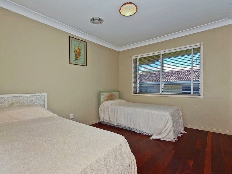 26 Pacific Street, Chermside West QLD 4032