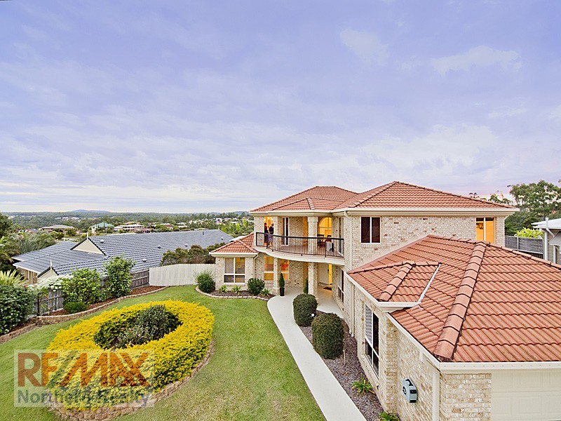 8 Corso Street, Eatons Hill QLD 4037