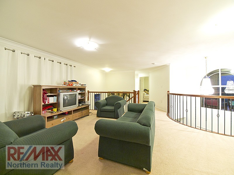 8 Corso Street, Eatons Hill QLD 4037