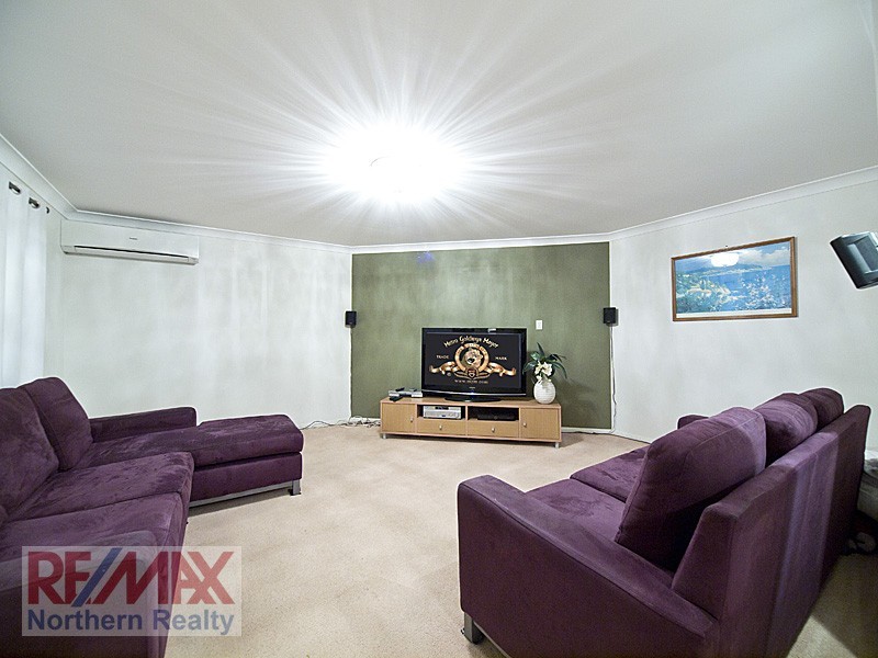 8 Corso Street, Eatons Hill QLD 4037