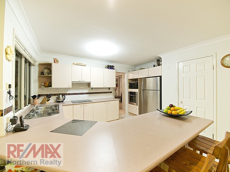 8 Corso Street, Eatons Hill QLD 4037