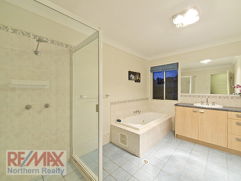8 Corso Street, Eatons Hill QLD 4037