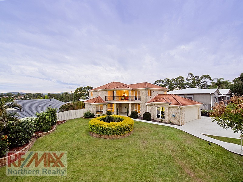 8 Corso Street, Eatons Hill QLD 4037