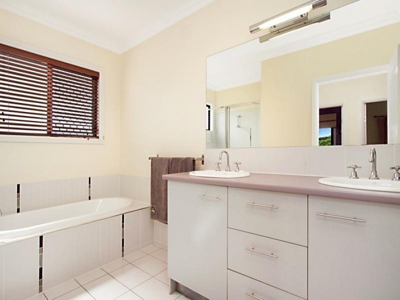 20 Pardalote Pl, Cashmere QLD 4500