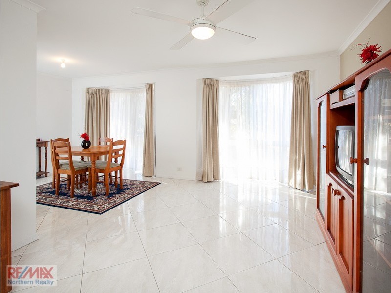 3 Eaton Place, Eatons Hill QLD 4037