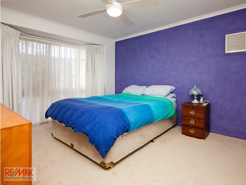 3 Eaton Place, Eatons Hill QLD 4037