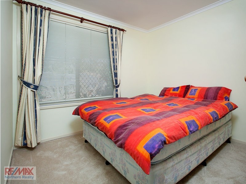 3 Eaton Place, Eatons Hill QLD 4037