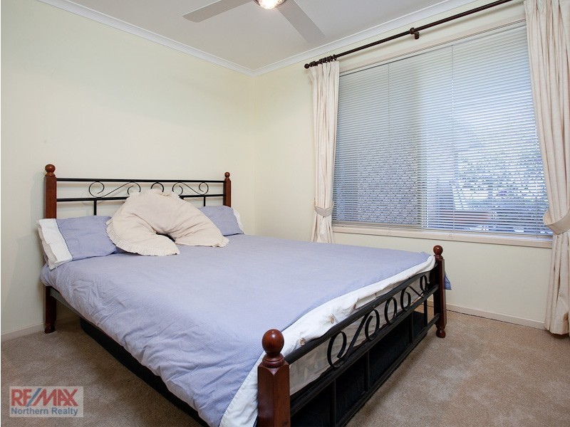 3 Eaton Place, Eatons Hill QLD 4037