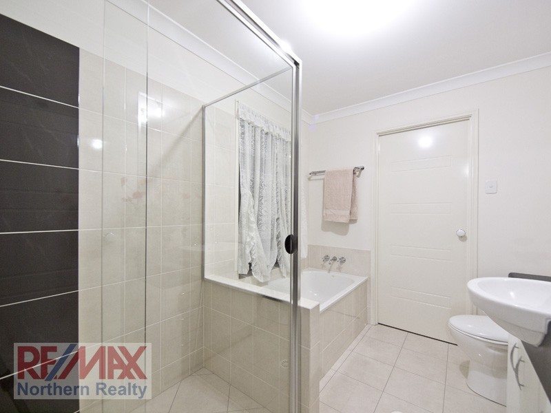 39 Hillary Dr, Warner QLD 4500