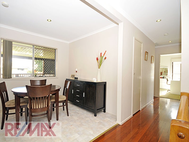 7 Strathford Ave, Albany Creek QLD 4035