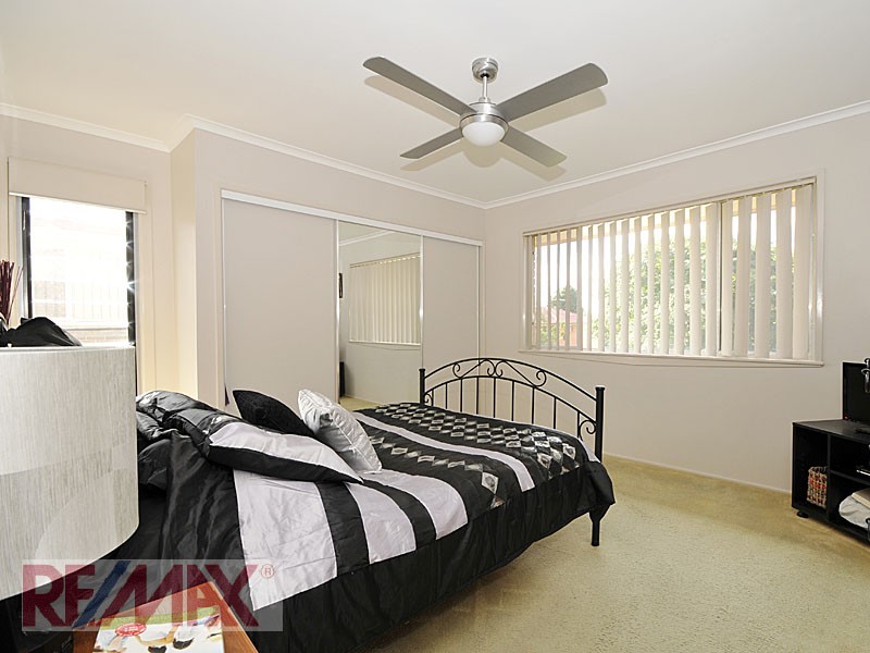 7 Strathford Ave, Albany Creek QLD 4035