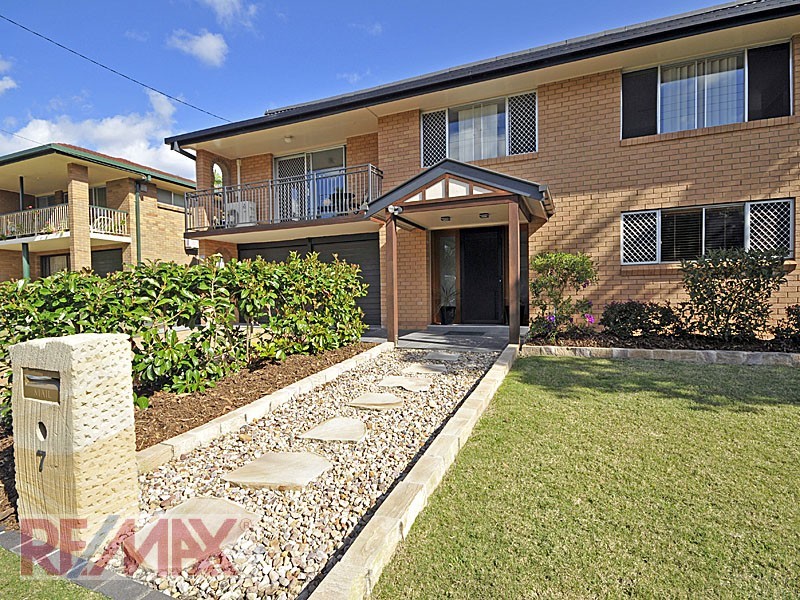7 Strathford Ave, Albany Creek QLD 4035