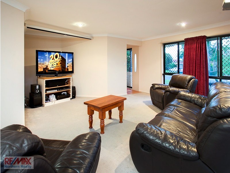23 Hayward Ave, Cashmere QLD 4500