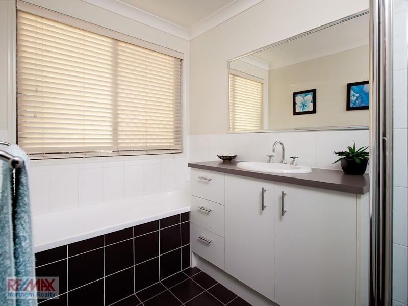 36 Bella Street, Cashmere QLD 4500