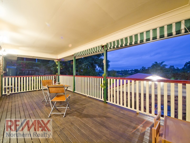20 Sunblest Court, Eatons Hill QLD 4037