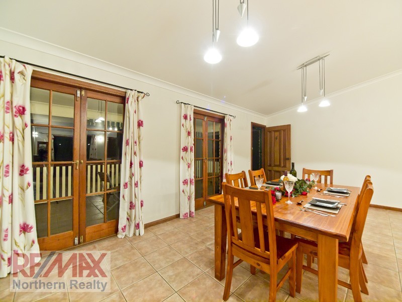 20 Sunblest Court, Eatons Hill QLD 4037