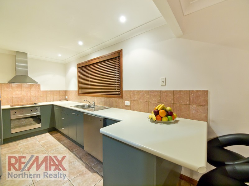 20 Sunblest Court, Eatons Hill QLD 4037