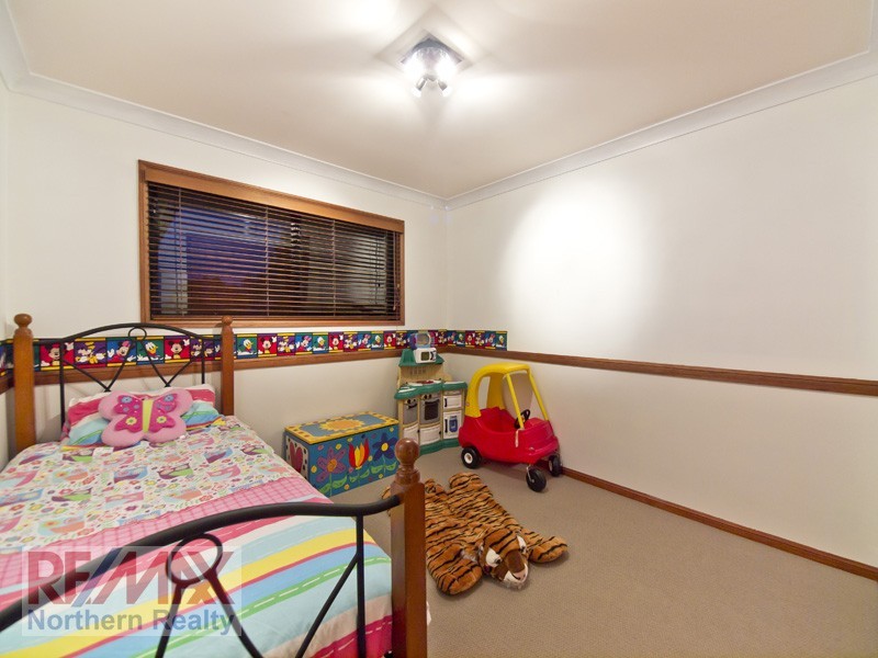 20 Sunblest Court, Eatons Hill QLD 4037